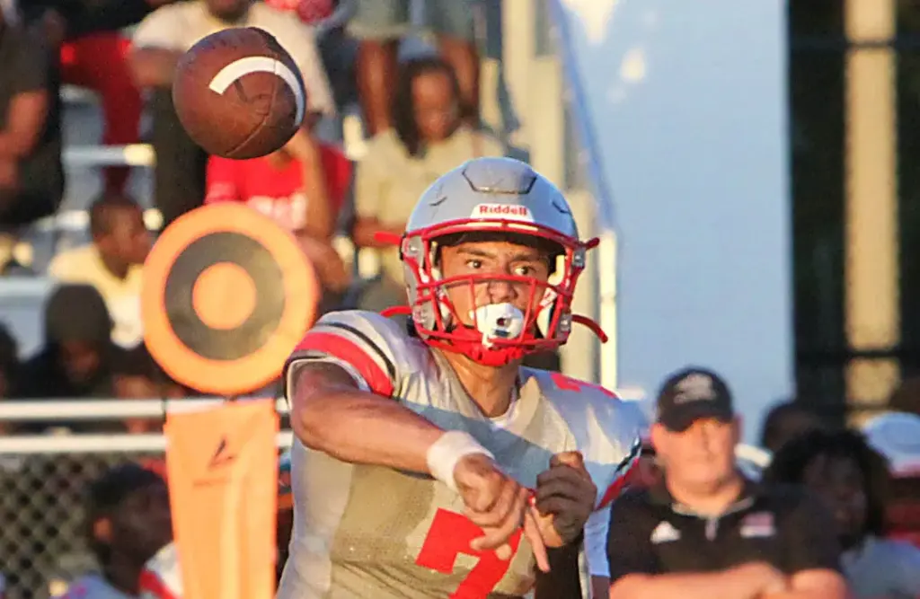 New quarterback Remy Jarman had a nice debut for Lake Mary on Wednesday night, helping the Rams to a 24-24 tie with Jones. (Chris Hays/Orlando Sentinel)