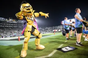 Ex-Kansas football player seeking UCF transfer suing NCAA for eligibility