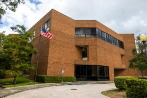 Tense Winter Park meeting fails to give Blue Bamboo rent relief