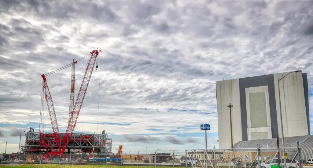 Mobile Launcher 2 (ML2) under construction next to the Vehicle...