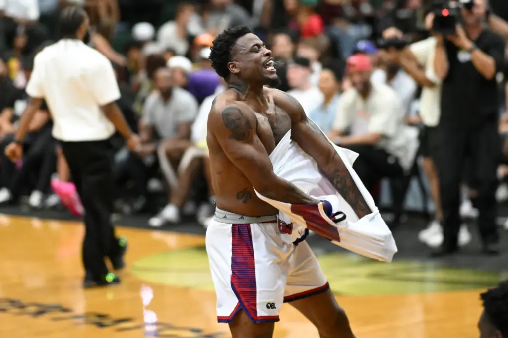 Team Atlantaâs Malik âBamBamâ Dunbar celebrates after winning his match...