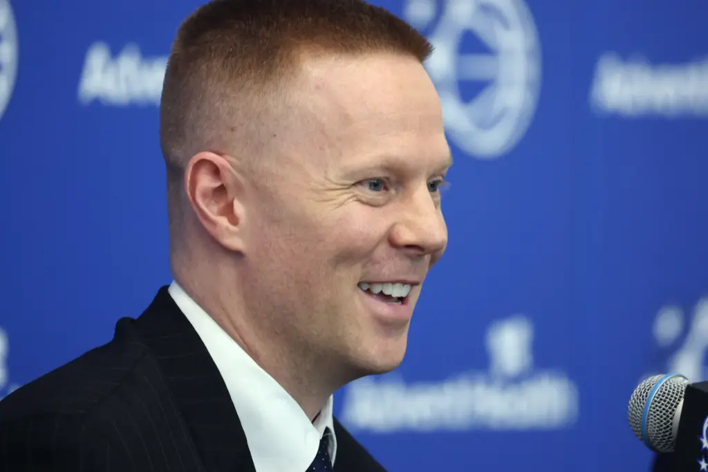 New Orlando Magic head coach Sean Sweeney speaks during a...