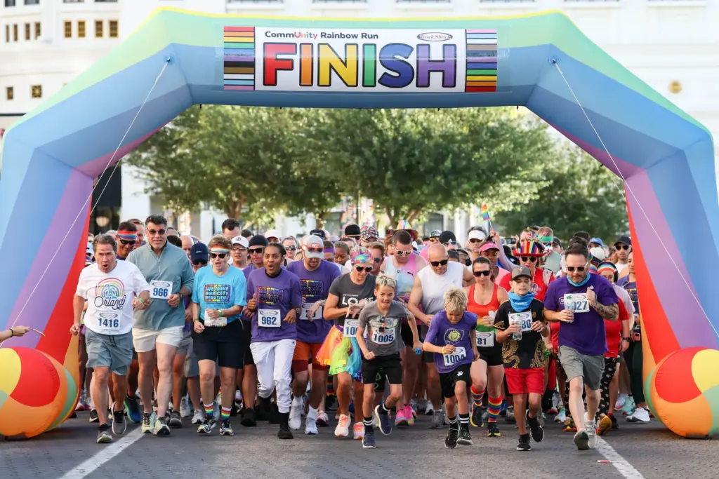 Thousands of runners kick off the 10th Annual CommUNITY Rainbow...