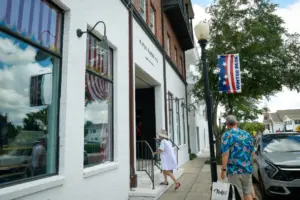 Winter Park-based Rifle Paper closing Seminole warehouse, laying off 74