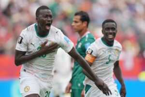 Senegal routs 10-man Iraq 5-0 to boost hopes of reaching World Cup knockout rounds