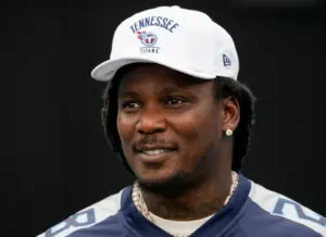 Ex-Olympia High star Chris Johnson seeking revival of Ice Bucket Challenge as he fights ALS
