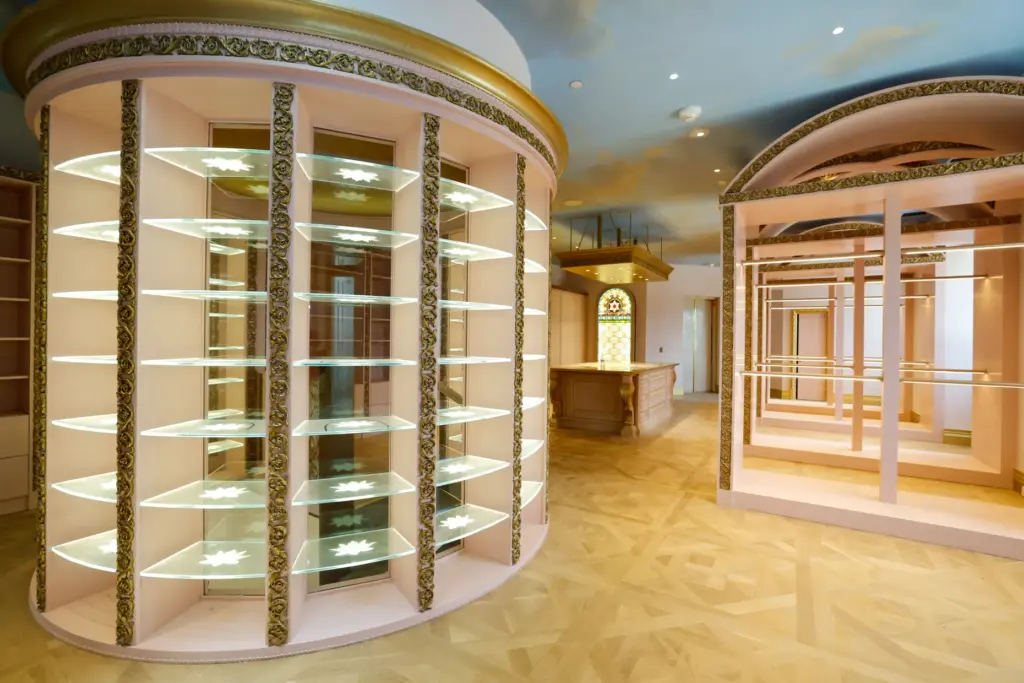 A look inside Jackie Siegel's multi-level, 4,000-square-foot master closet and...