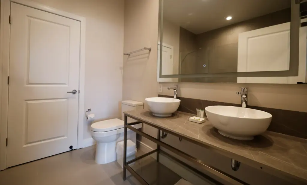 Main bathroom of one of the units of Magic Village...