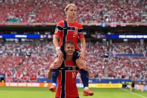 Norway and England head to extra time with their World Cup quarterfinal match tied at 1-1
