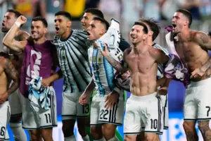 Lionel Messi’s World Cup scoring streak ends, but his assist sparks Argentina’s win over Switzerland