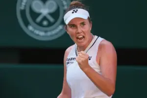 Linda Noskova recovers from 2nd-set meltdown to win Wimbledon and claim her 1st Grand Slam title