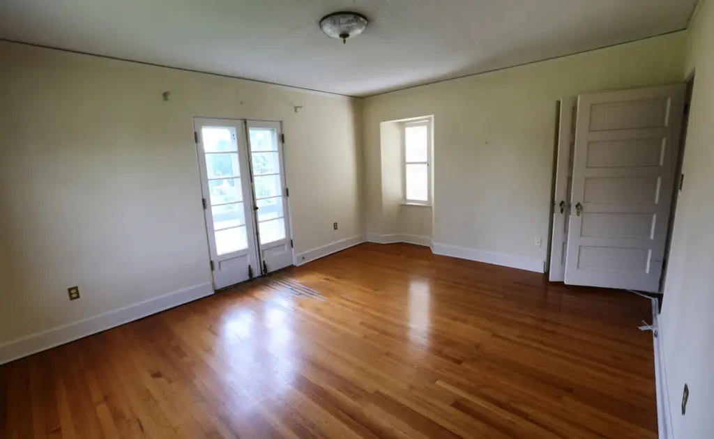 The principal bedroom in Merrywood. (Joe Burbank/Orlando Sentinel)