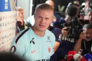 It’s England against Norway in the World Cup quarterfinals, with all eyes on Erling Haaland