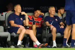 Erling Haaland neutralized by England and subbed off late as Norway’s World Cup run ends