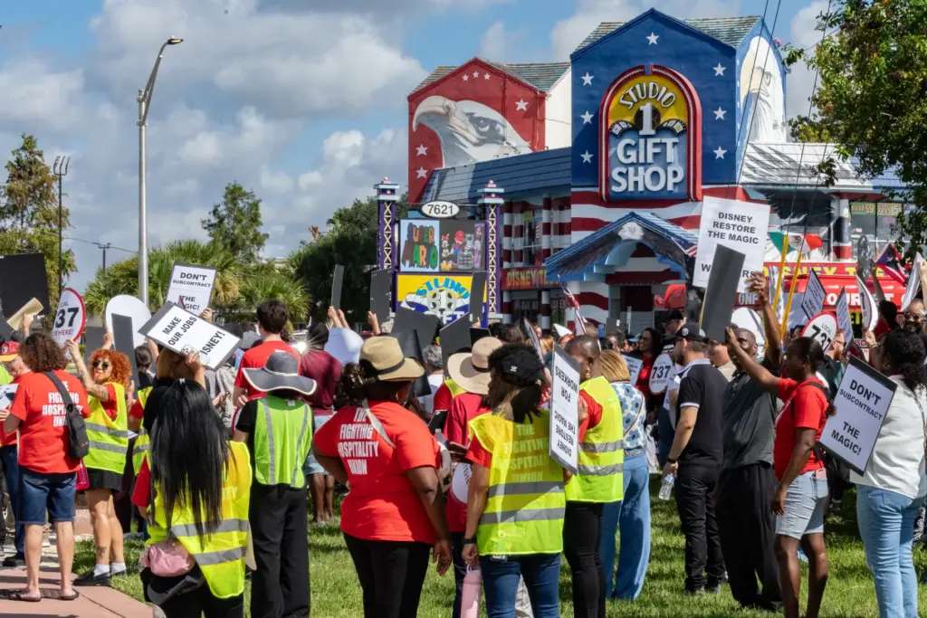 Hundreds of Local 737 Union members and allies, including Patina...