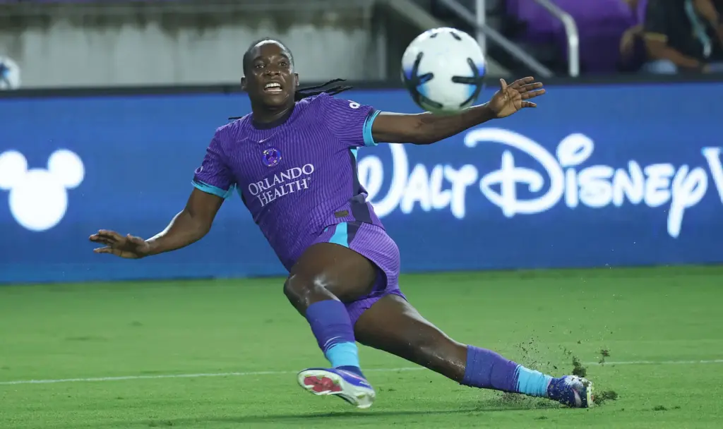 Orlando player Barbra Banda (11) attempts a goal kick during...