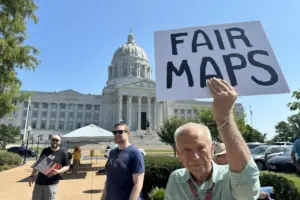 Federal judge temporarily blocks Missouri from using old House map after Supreme Court declined case