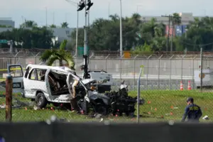 All 5 killed in Miami cargo jet crash were in a van used by plane cleaners