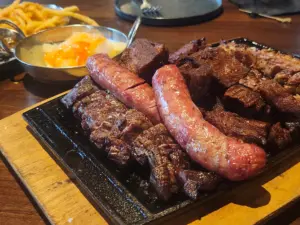 Mordisco Steakhouse offers diverse delights, deals on I-Drive | Review