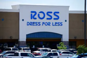 Two Ross stores in same I-Drive shopping plaza? A tourist’s dream, experts say