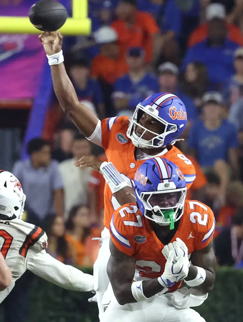 Florida quarterback Tramell Jones Jr. (9) throws during the Campbell...