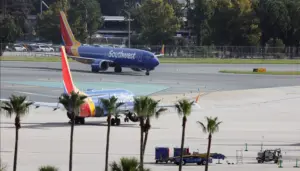 Pictures: Labor Day Travelers at Orlando International