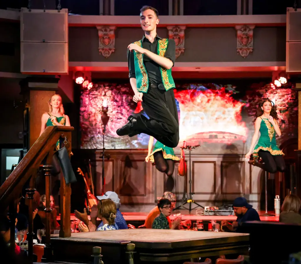 14th HOOLEY AT DISNEY â Raglan Road Irish Dancers captain...