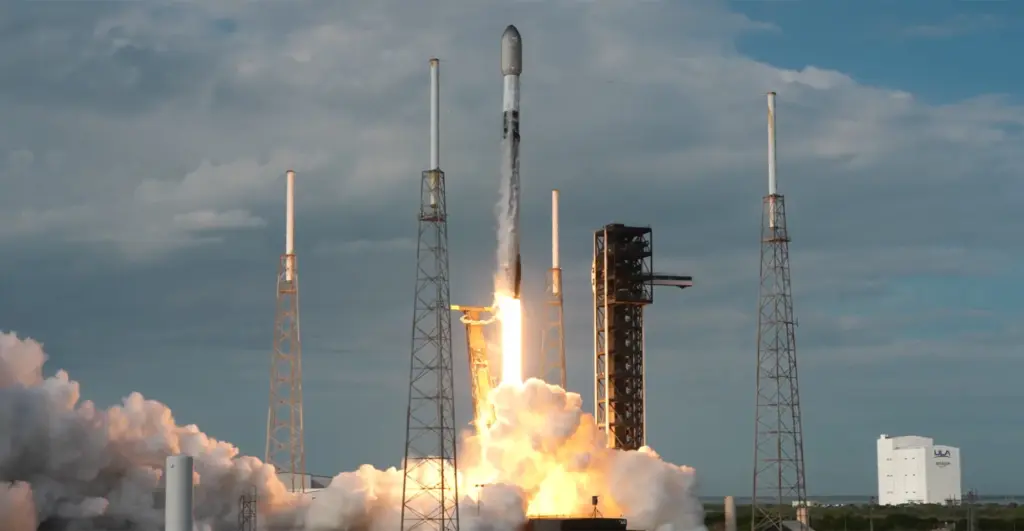 A SpaceX Falcon 9 carrying 29 Starlink satellites launches from...