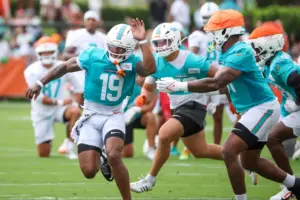 Perkins: Dolphins players support controversial rule allowing NFL players to play college football