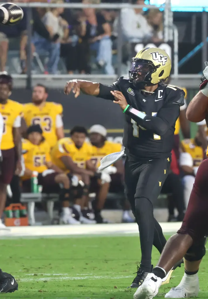 UCF quarterback Alonza Barnett III throws during the Bethune-Cookman at...