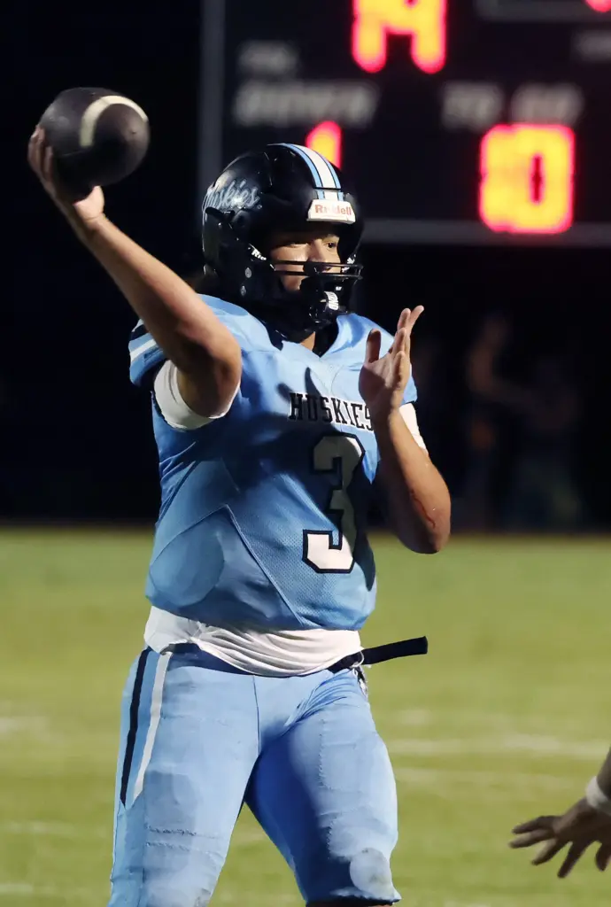 Hagerty quarterback Royce Jenkins throws during the Oviedo High at...