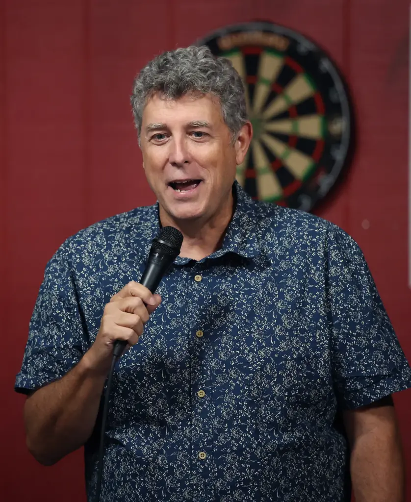 Orlando Sentinel executive editor Roger Simmons speaks during the Pints...