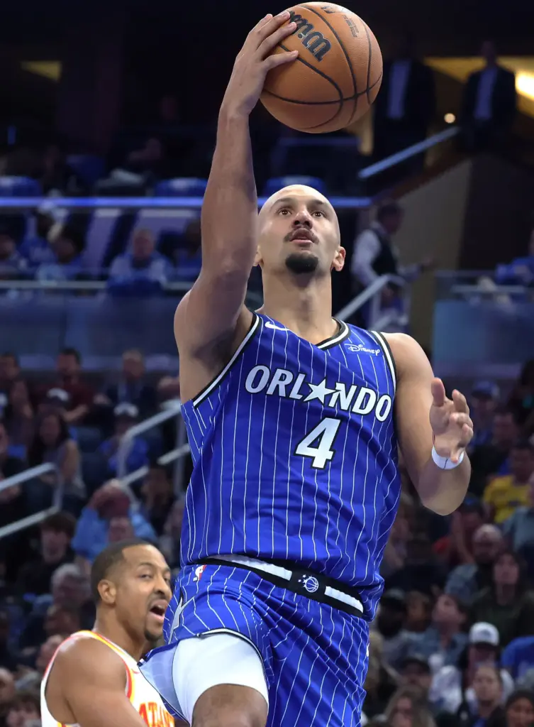 Orlando guard Jalen Suggs (4) scores during the Atlanta Hawks...