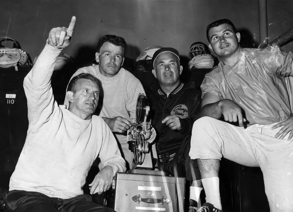 Chicago Bears quarterback Bill Wade, second from left, and Bears...