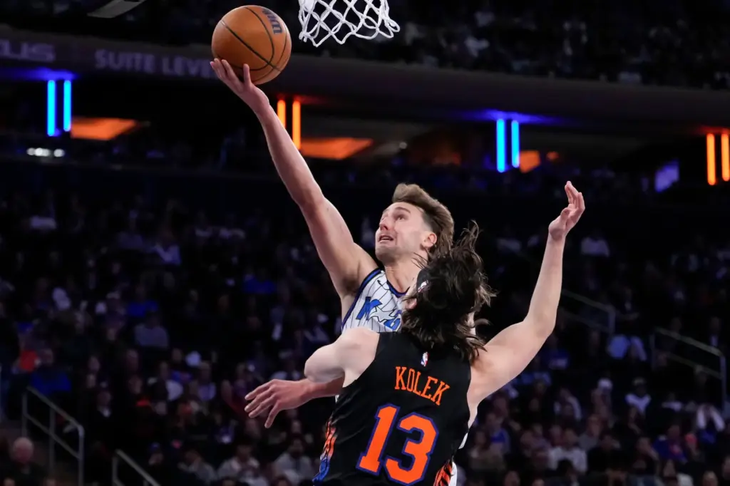 Orlando Magic forward Franz Wagner (22) shoots over New York...