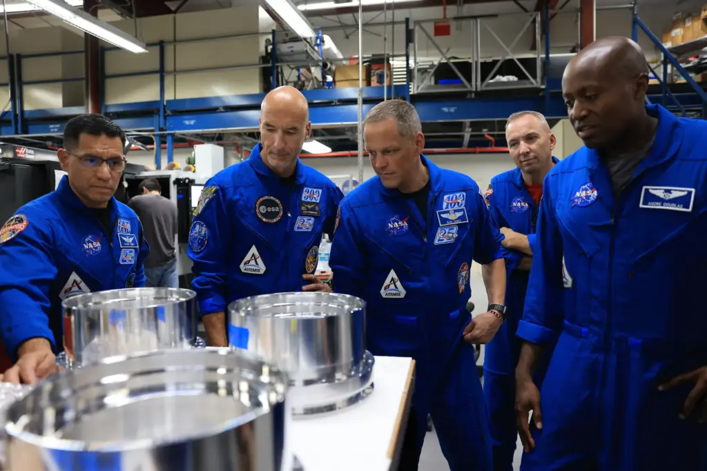 From left, NASA astronaut Frank Rubio, ESA (European Space Agency)...