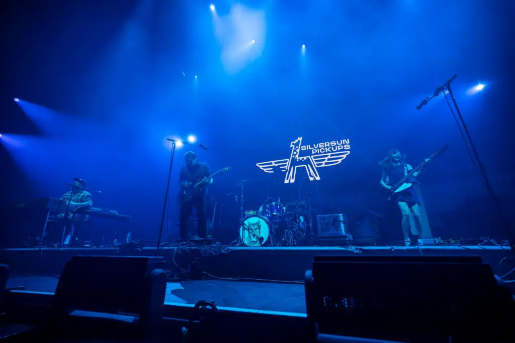 Silversun Pickups perform to open for Weezer at Kia Center...